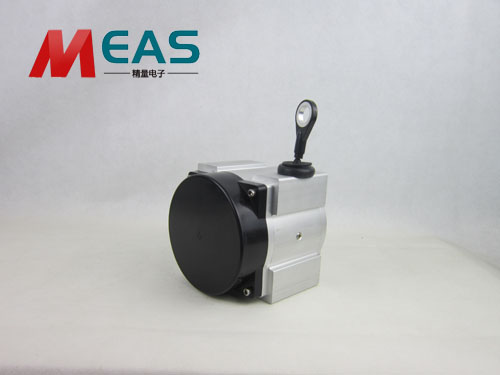 ����λ�ƾ��a���ڰ�ȫ�y�T(m��n)�еđ�(y��ng)��